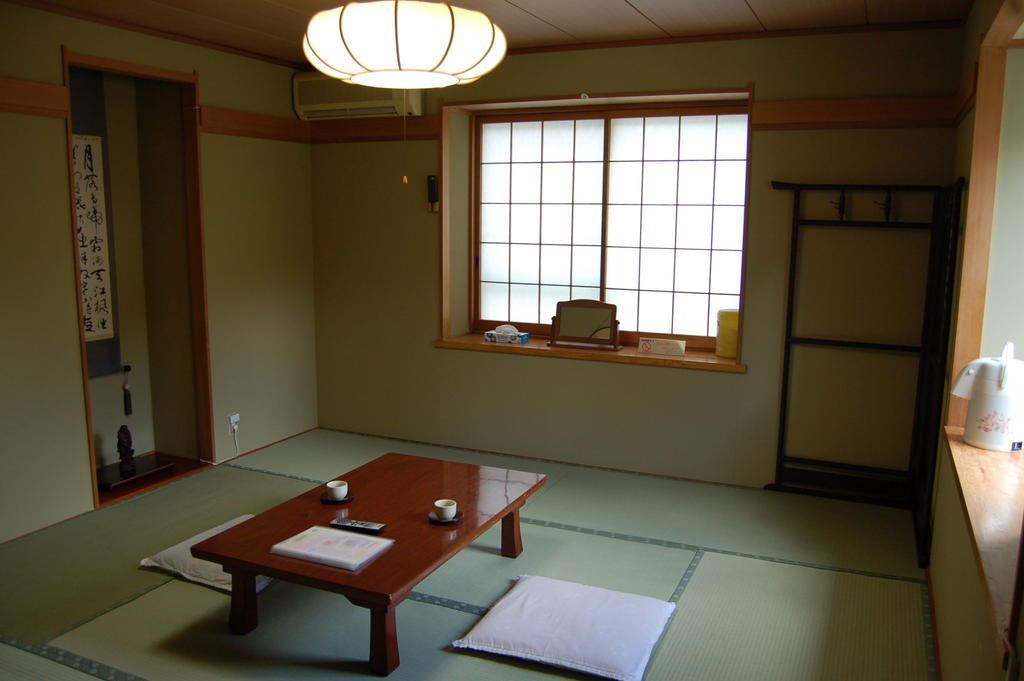 Onsen Pension Hanasakiyama Minakami Extérieur photo
