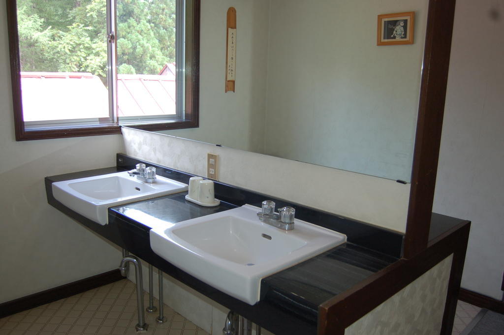 Onsen Pension Hanasakiyama Minakami Extérieur photo